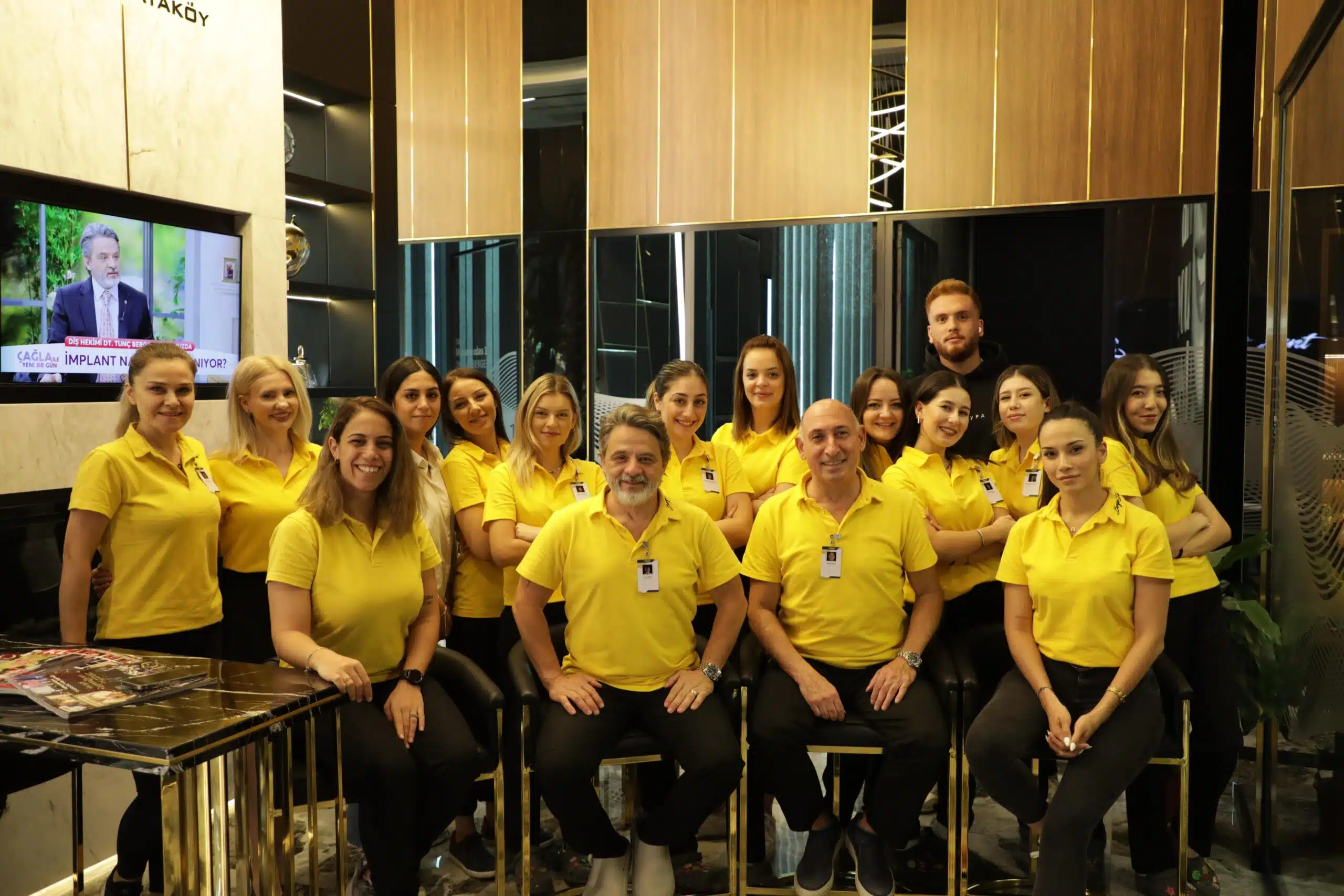 Adult orthodontic and clear aligner consultation at Bergedent